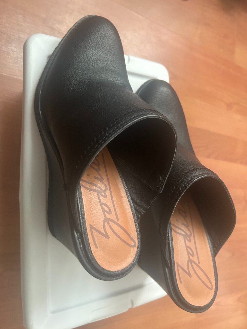Zodiac Shoes Black Size 10